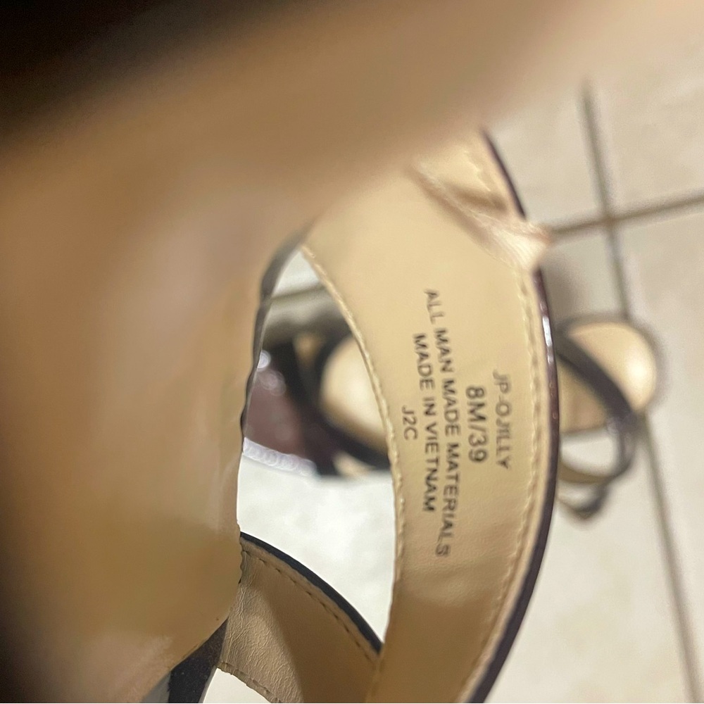 💛JESSICA SIMSON DARK BROWN PATENT WEDGES SIZE (8M) Wore it Once - Picture 9 of 9